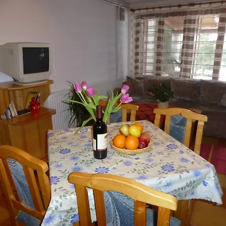 Reka Vendeghaz Lägenhet Kehidakustány